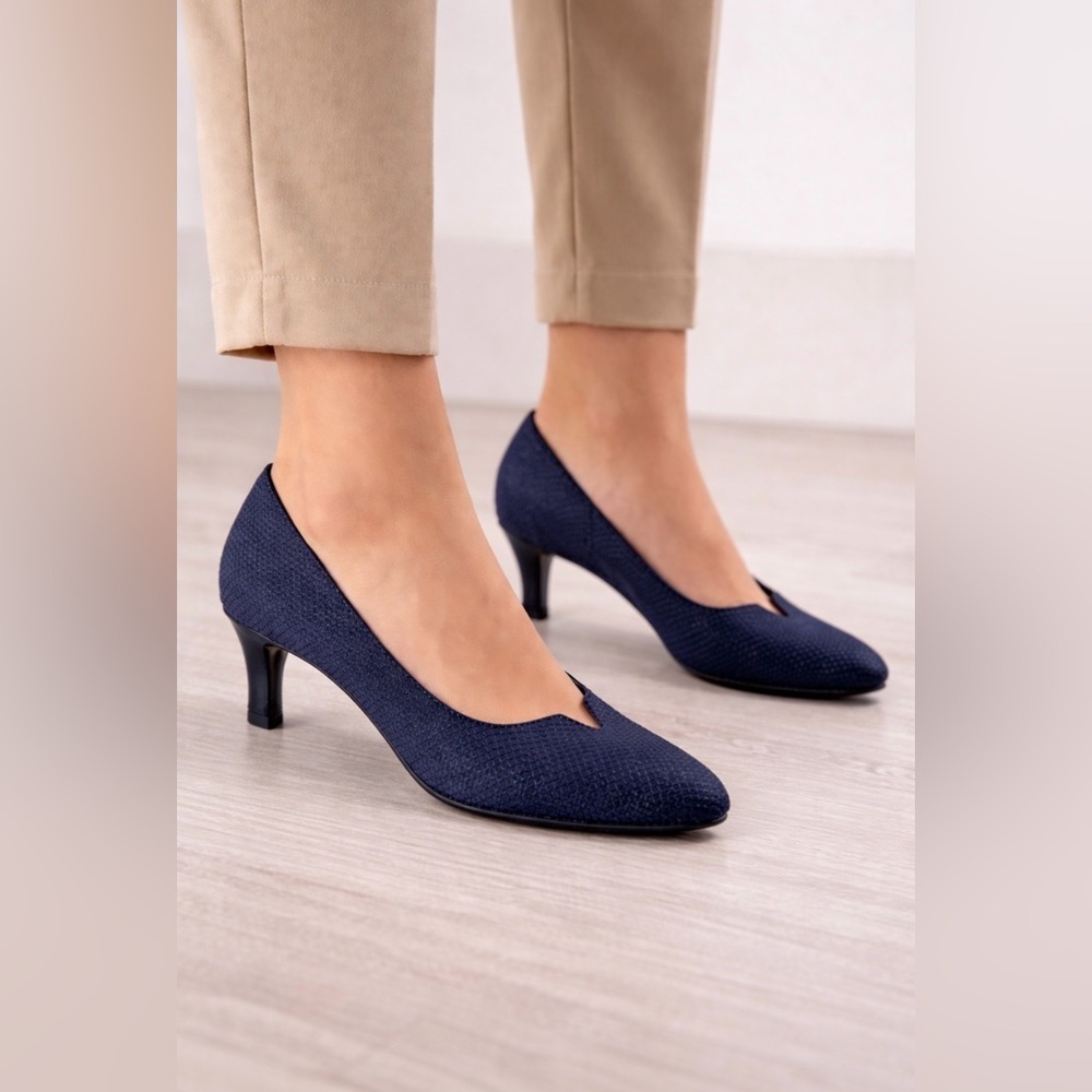 BeautiFeel Navy Elegance Heels
